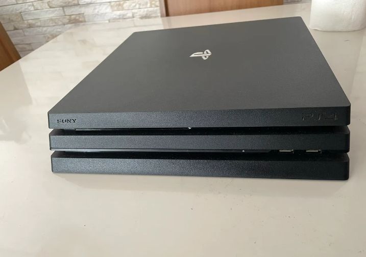 O PlayStation 4 pro 1TB