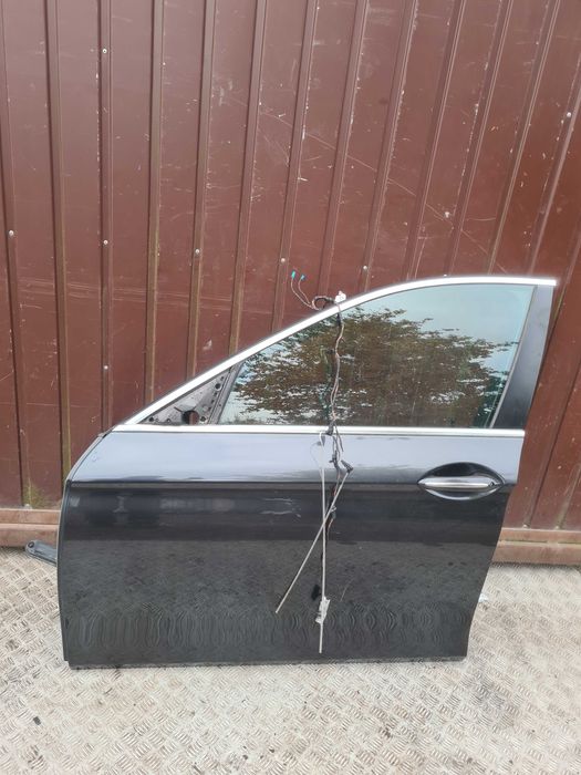 BMW Seria 5 F10 / F11 3.0d drzwi przednie lewe A90/7