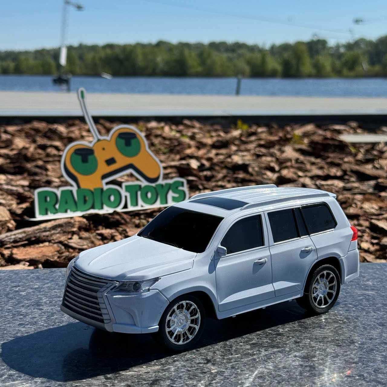 Джип на радиоуправлении Lexus LX600 Белый. Машинка на пульте