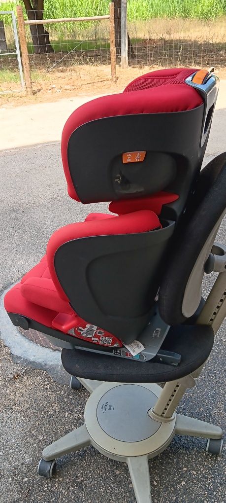 Cadeira oasys 2 3 fix plus chicco