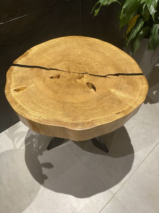 Stolik z plastra dębu z żywicą loft