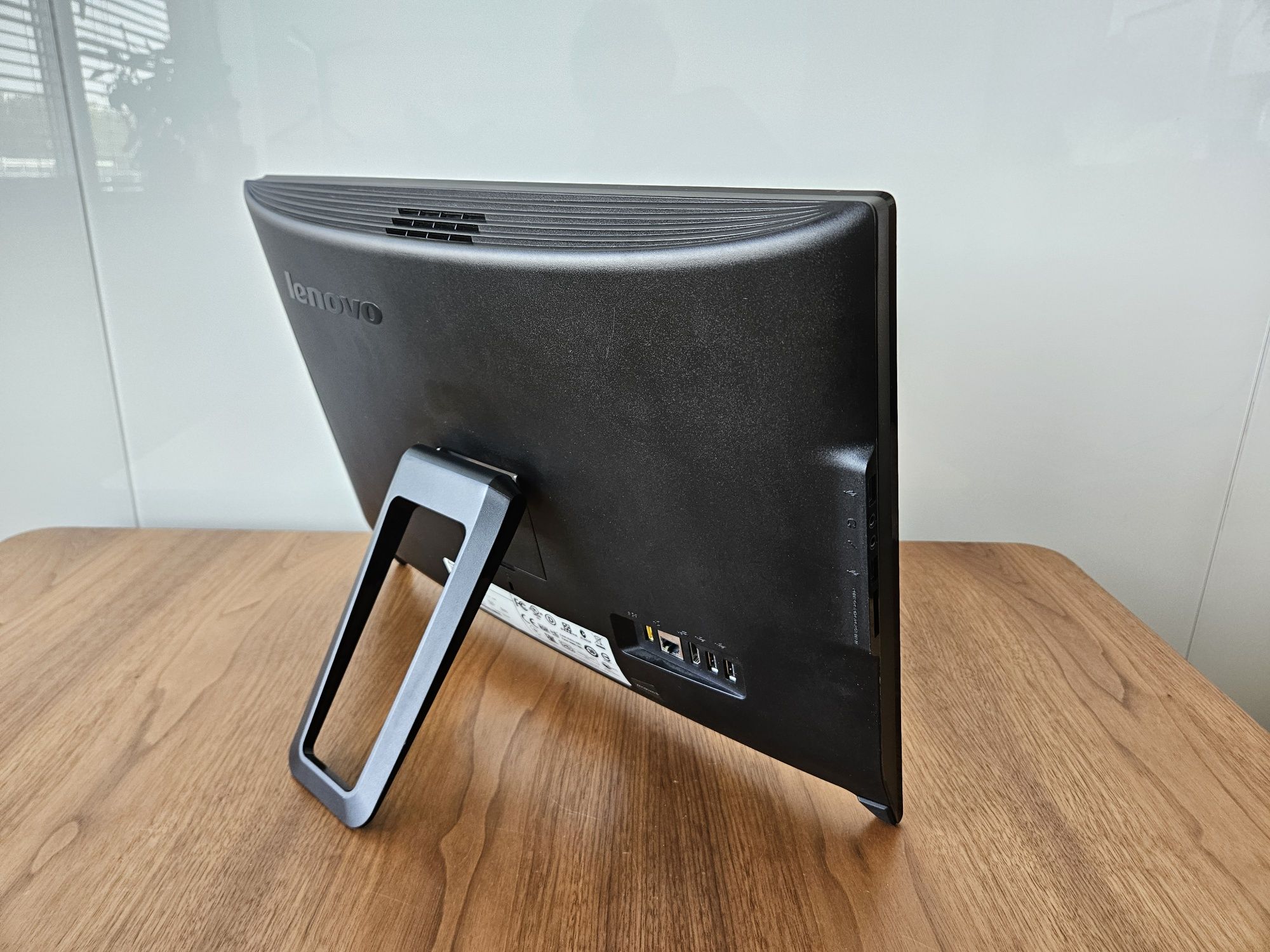 Komputer All-in-one Lenovo IdeaCentre C260 WINDOWS 10