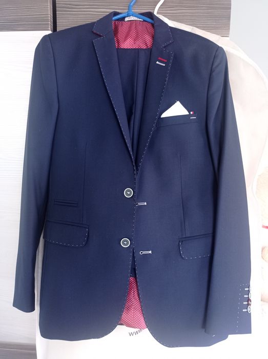 Garnitur męski granatowy