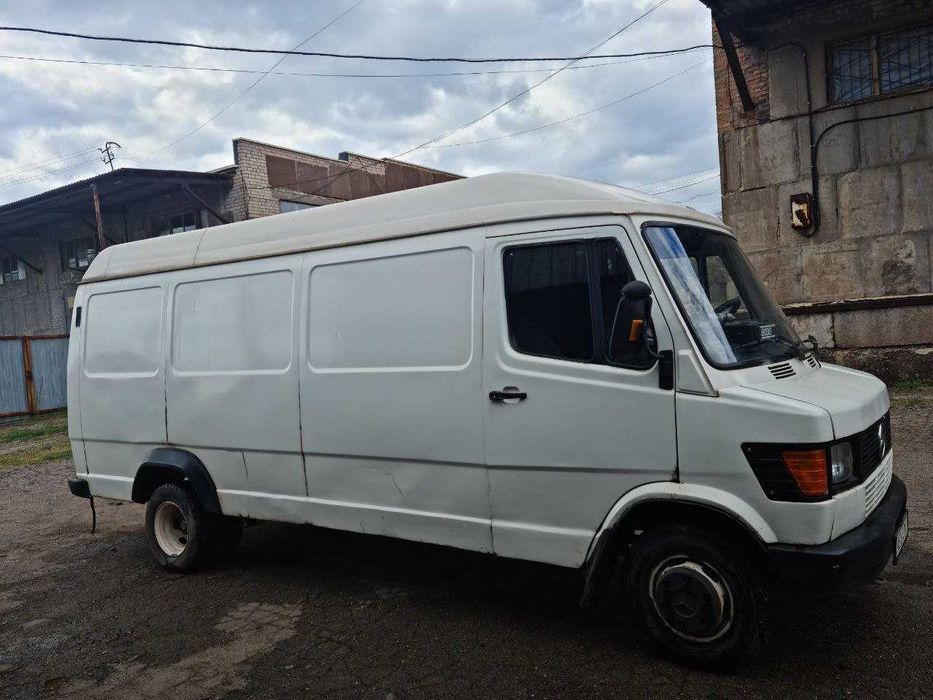 продам вантажний фургон (малотонажний