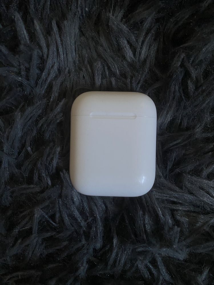 Oryginalne AirPods gen. 2 - Etui ładujące