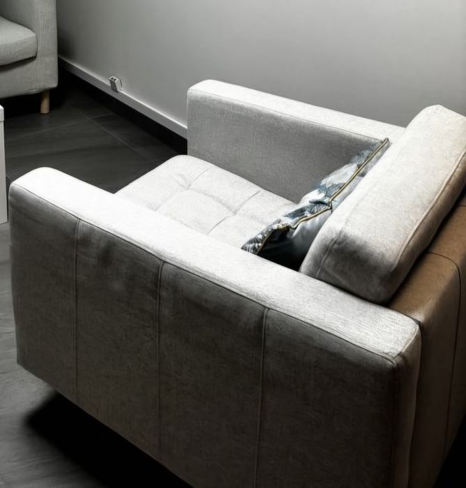 Sprzedam fotel w bardzo dobrym stanie.