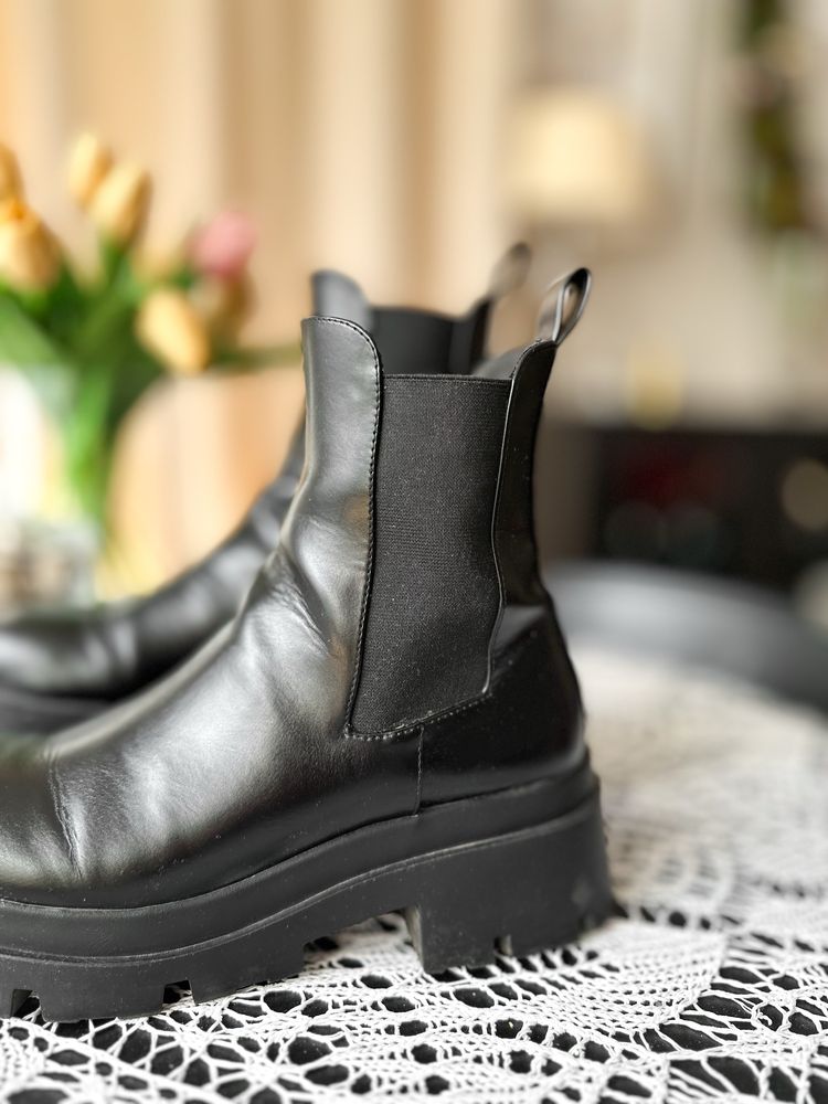 Czarne botki sztyblety Zara typu trapery boots  39