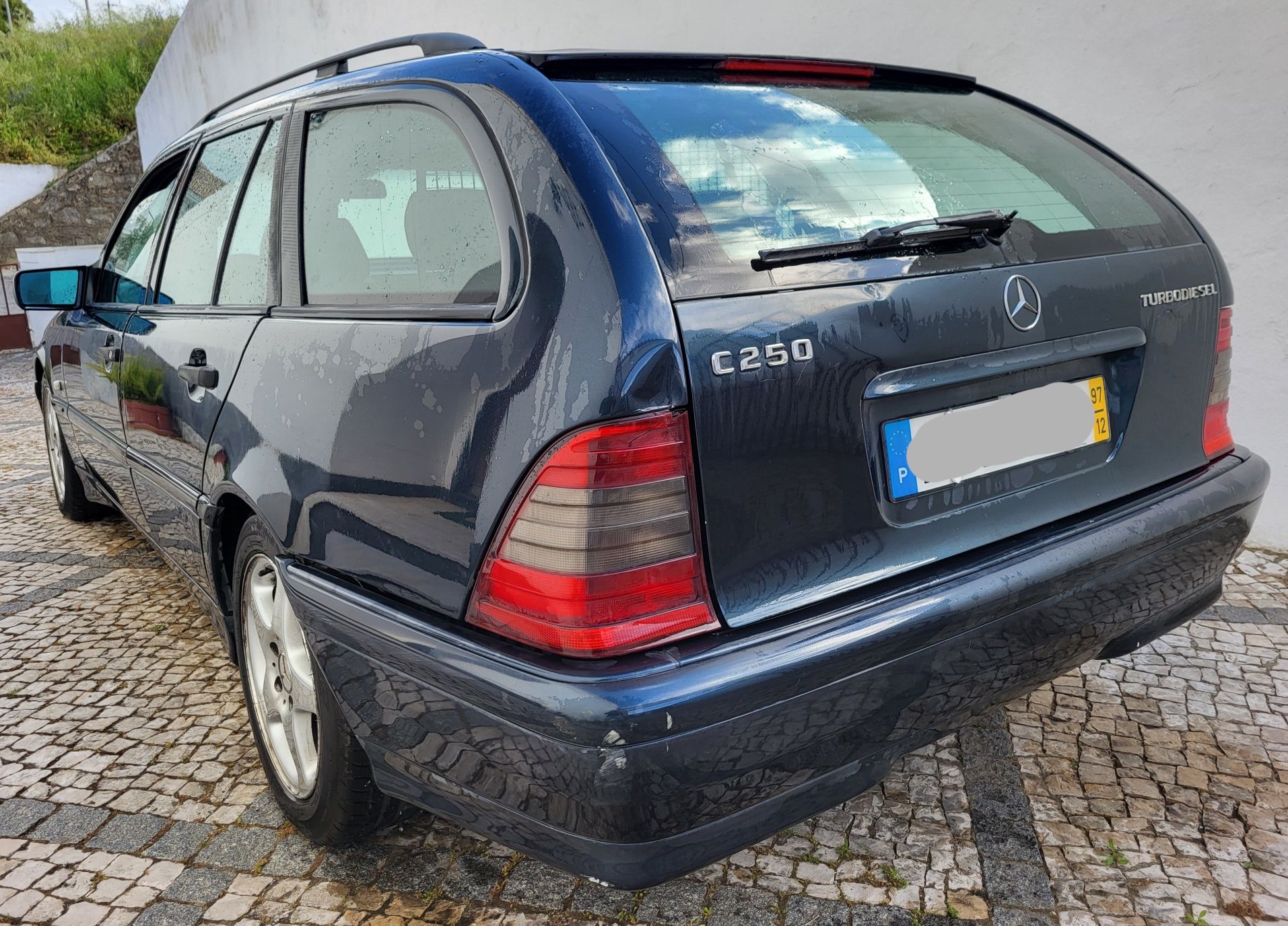 Mercedes-Benz C250 2.5TD 150cv