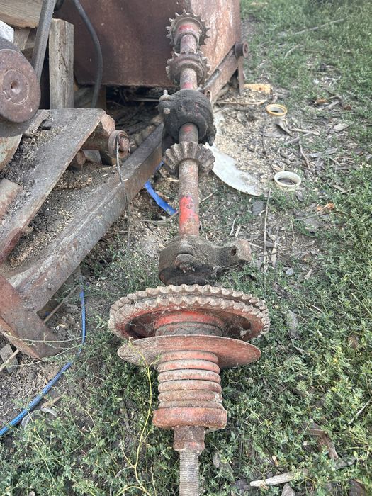 Все на УАЗ ,Роздатка,,навісне,дешево резина на 16 і 15   все б\у