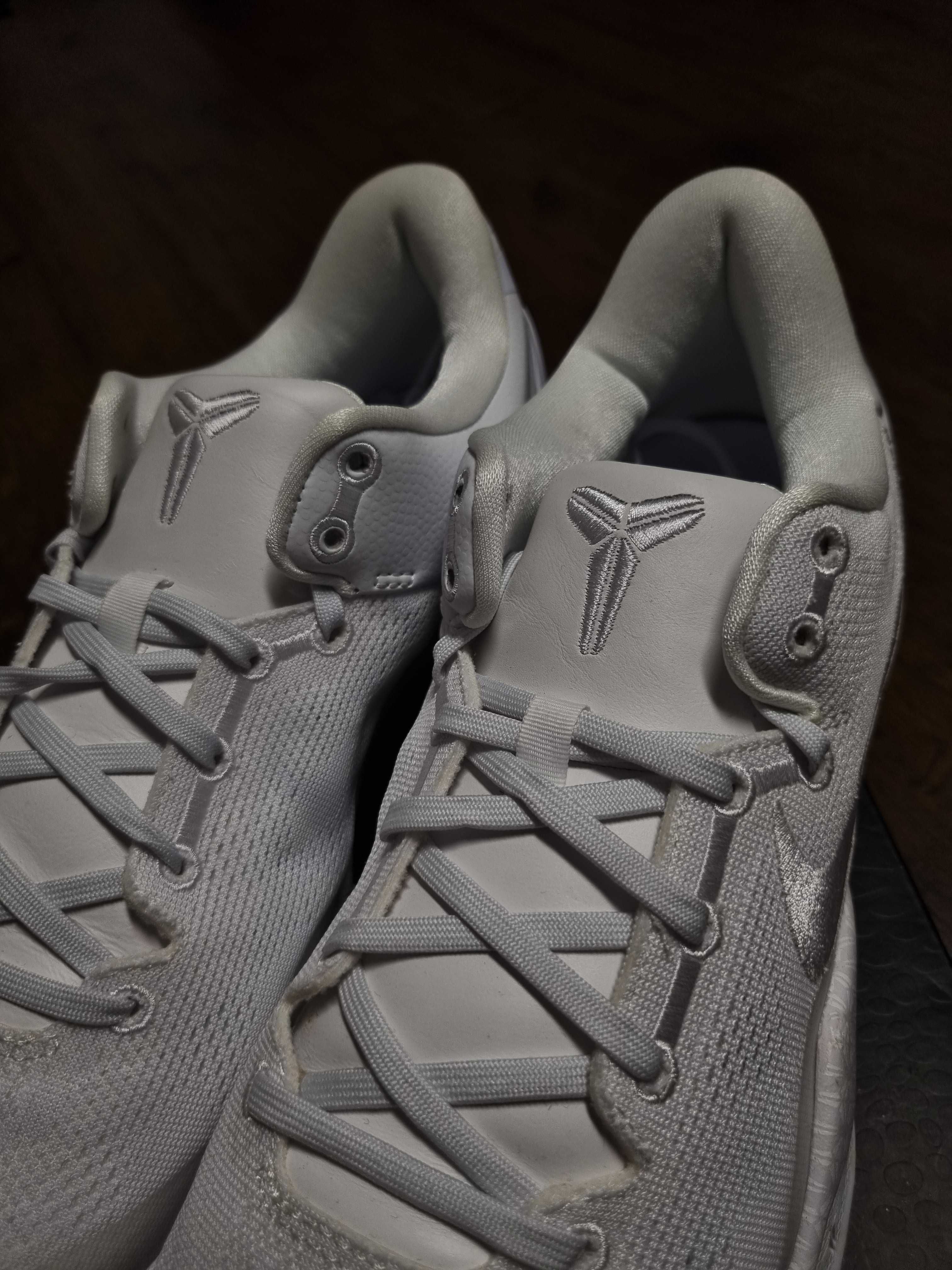 Sneakersy Buty do koszykówki kosza Nike Kobe 8 Protro Halo White białe