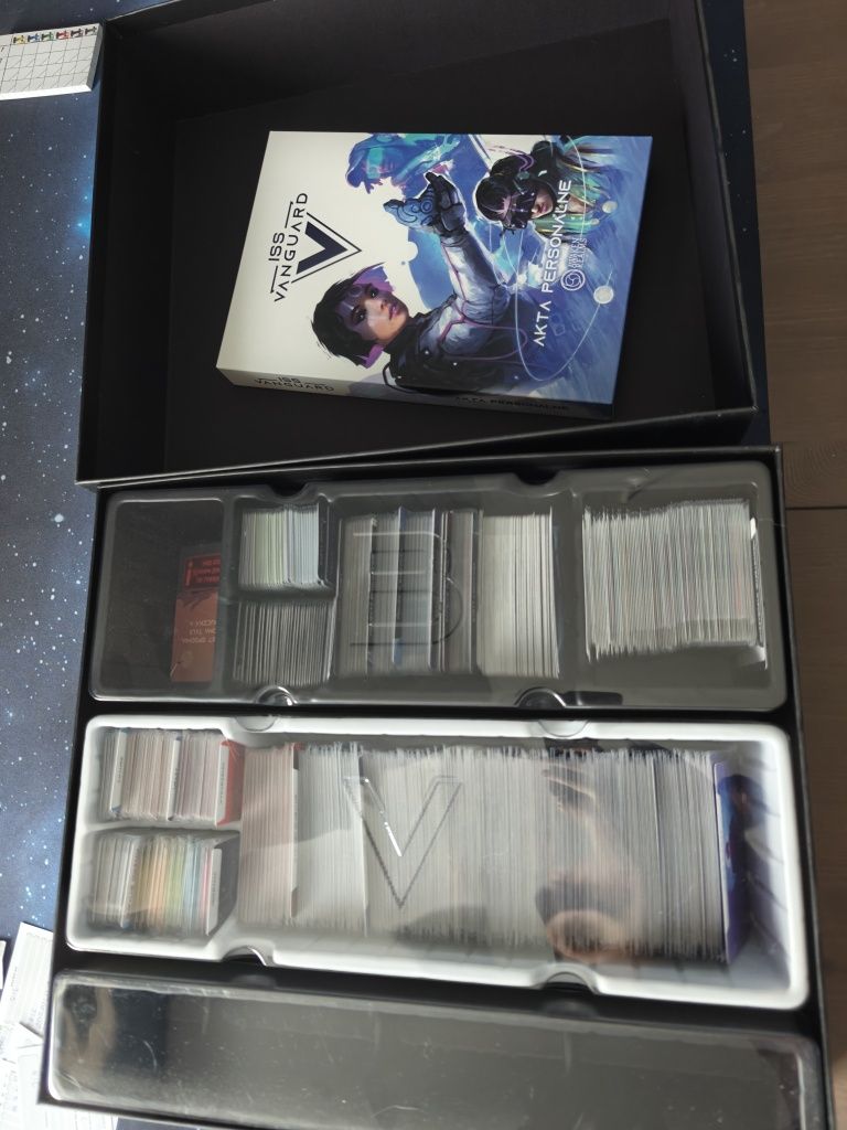 Iss vanguard PL + zaginiona flota, +akta personalne + koszulki