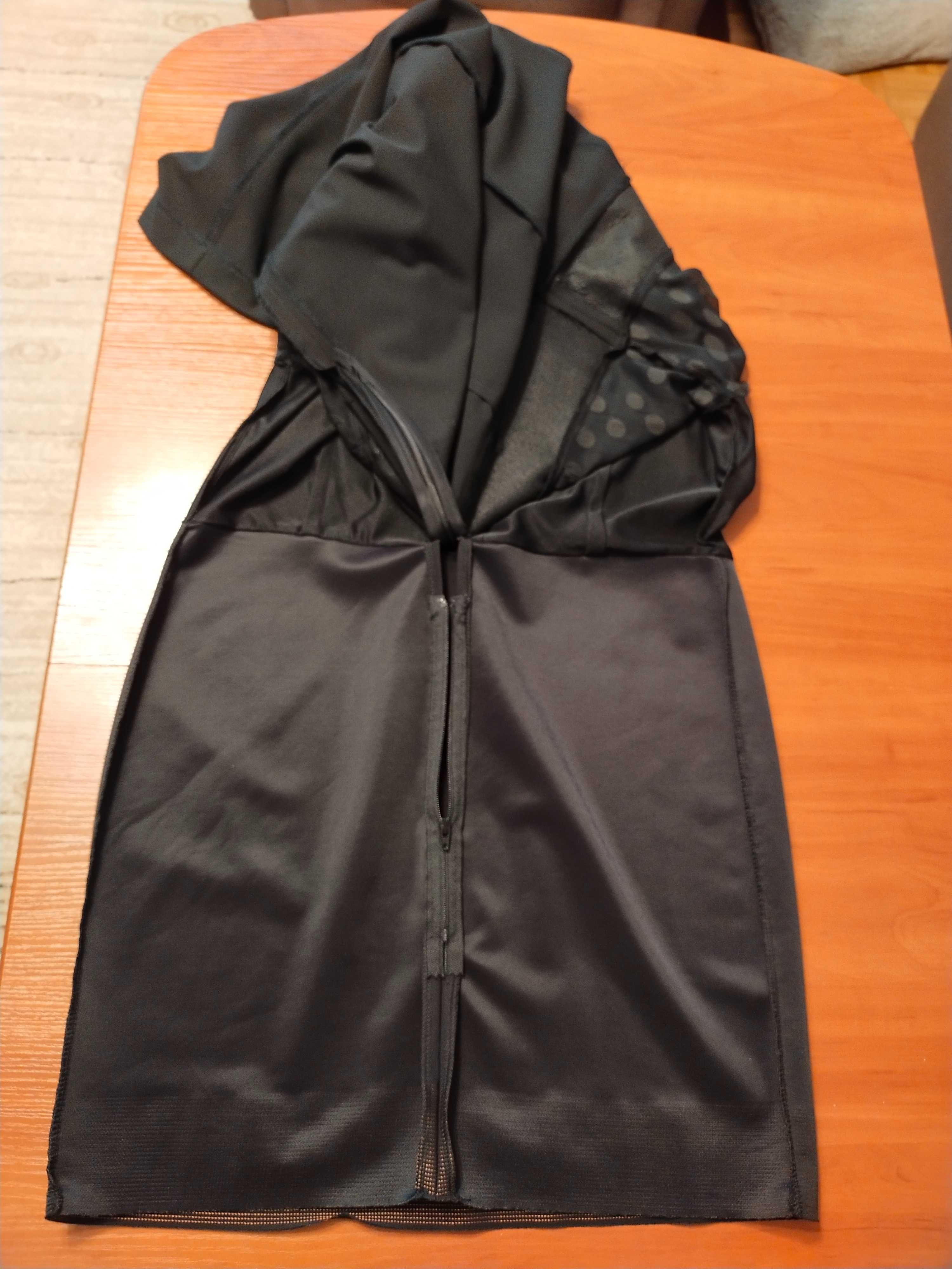 sukienka czarna z halką gumowaną wyszczuplającą