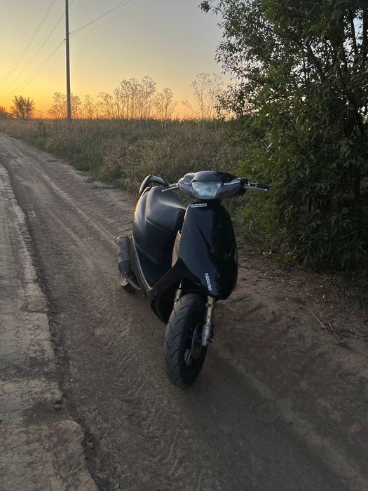 скутер Suzuki ZZ