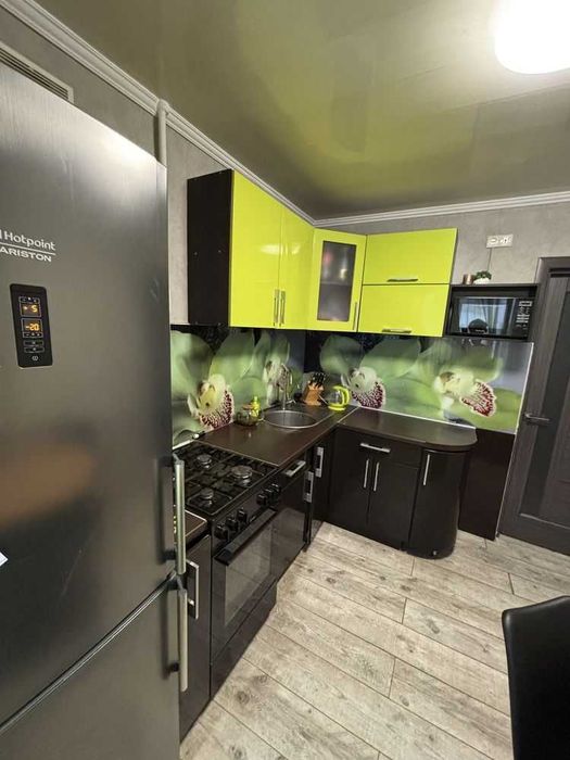 Продается 3-х комн. кв. на Бородинском с ремонтом в районе Сильпо