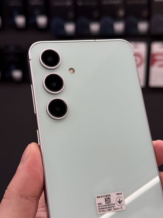 Офіційний Samsung Galaxy S24 FE 8/128Gb Mint Оплата частинами