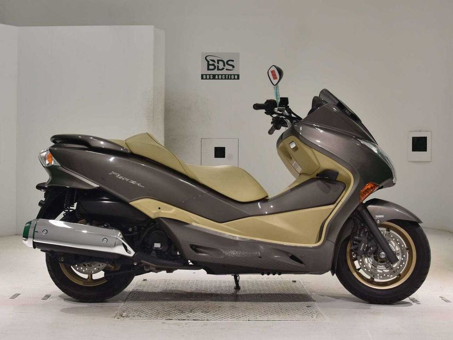 Скутер з Японії Honda Forza 250 MF10 ABS з документами в АртМото Суми