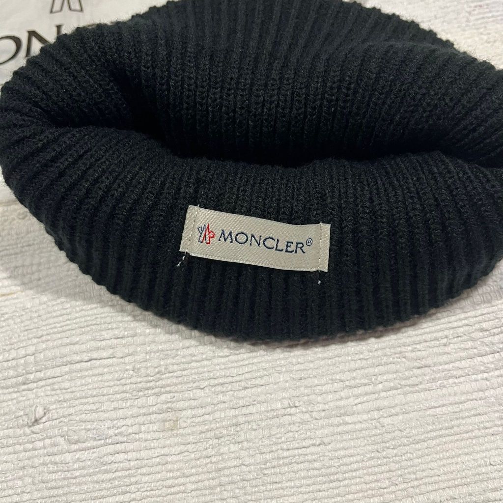 Gorro MONCLER preto