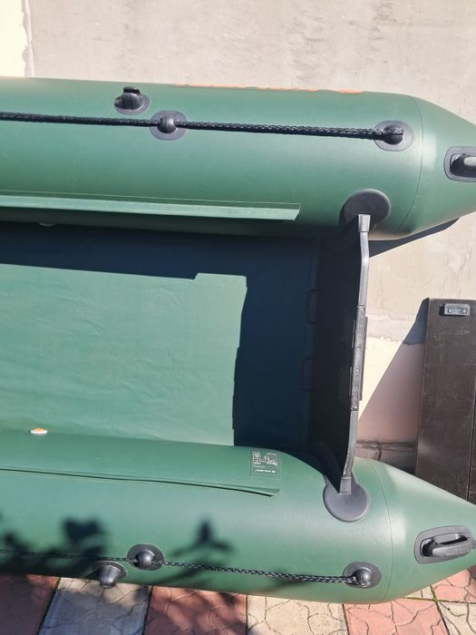 Лодка kolibri -330.