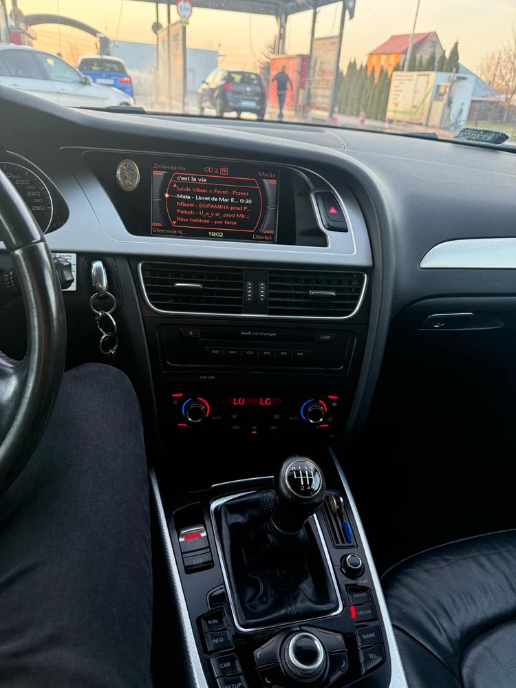 Audi A4 B8, 2008r. 2.0 TDI
