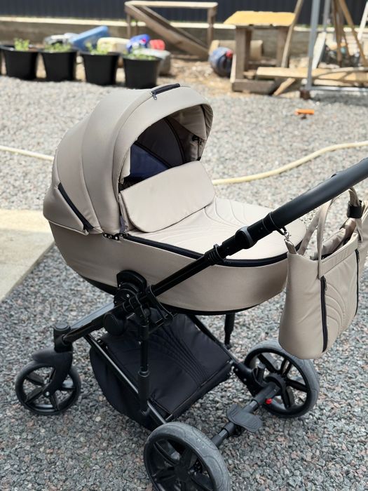 Продам коляску 2 в 1 в ідеальному стані