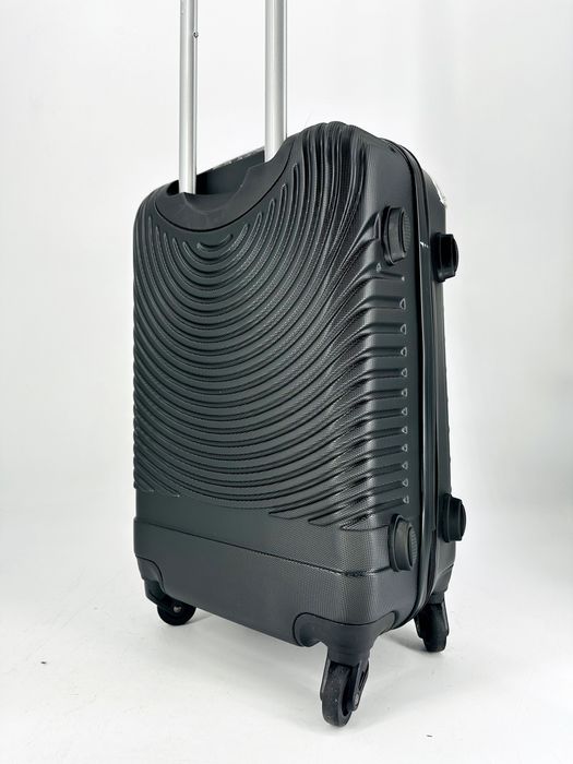 Nowa walizka podróżna podręczna - wysyłka Olx