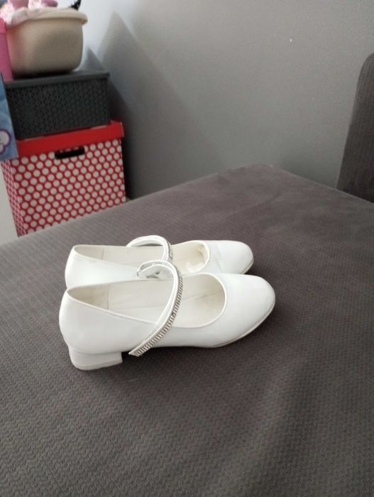 Buty dziewczęce komunijne