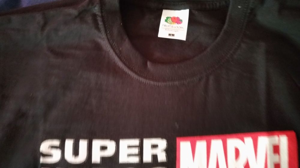 T shit Marvel tamanho L