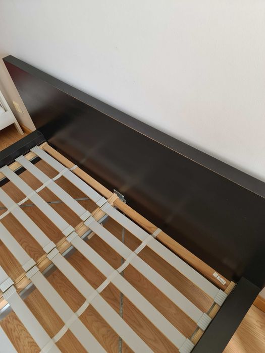 Cama 160x200 Cor preto Malm