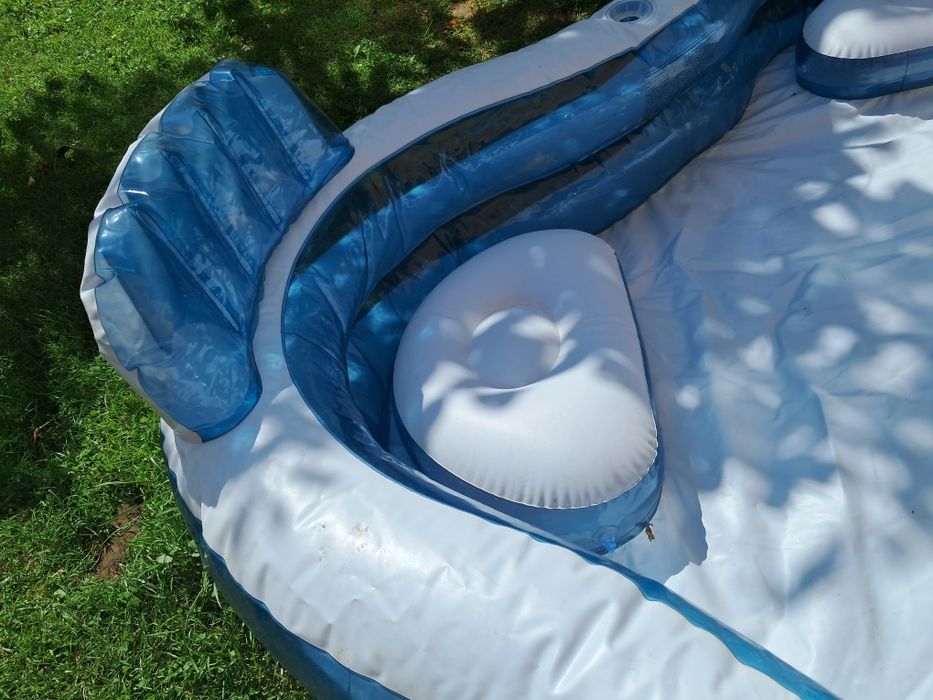 Басейн під реставрацію