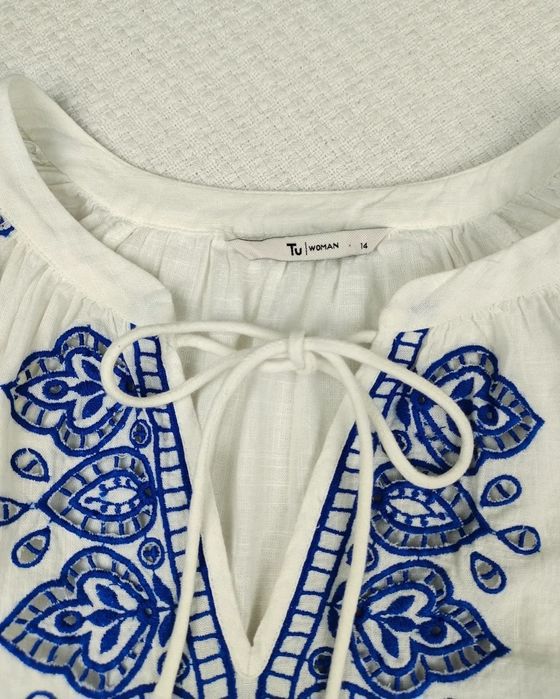 Вишиванка жіноча