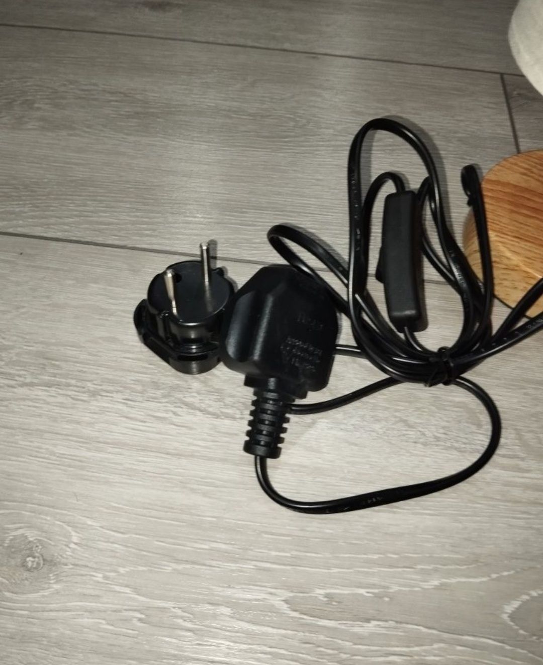 Lampka nocna Alantop
