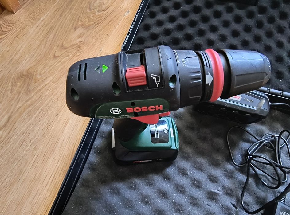 Wkrętarka Bosch 18v AdvancedDrill Quicksnap plus walizka