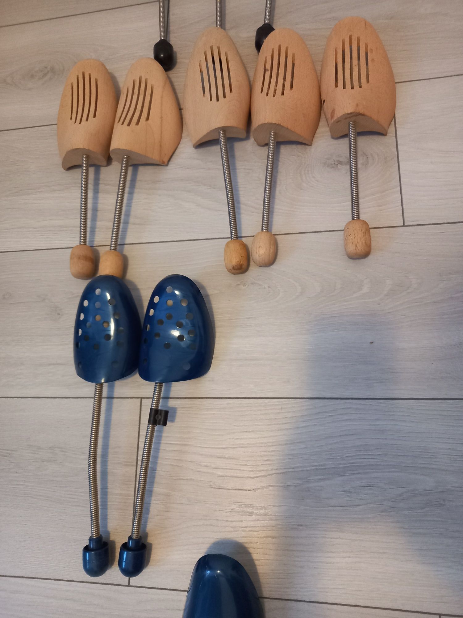 ZESTAW 17 SZTUK Niemieckie prawidła do butów - sosnowe plastikowe regu