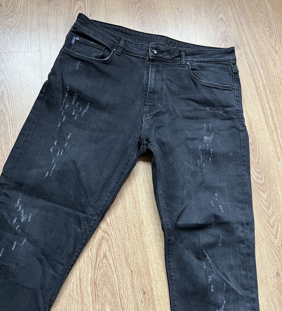 Мужские джинсы черные Luxor 34/32