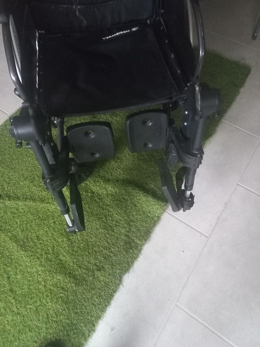 Sprzedam wózek inwalidzki  gratis materac przeciwodleżynowy