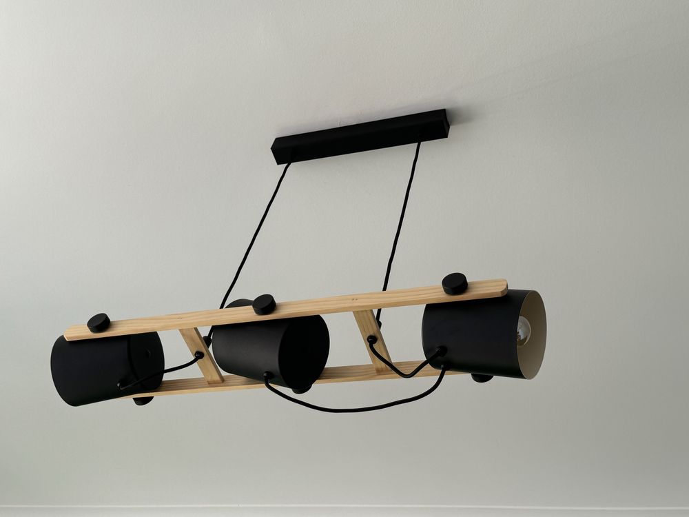 Candeeiro de teto com 3 lampadas