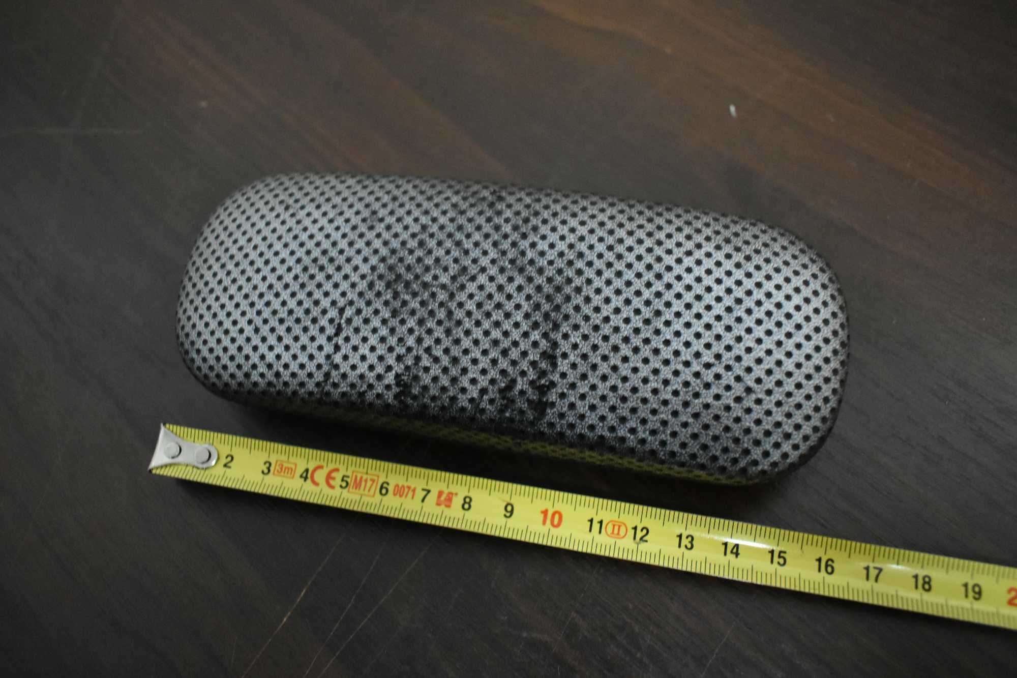 Etui twarde na okulary