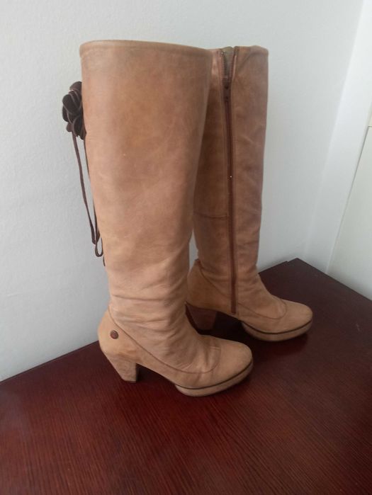 Botas Cubanas nº38
Botas Cubana nº38. bom estado, pouco uso.