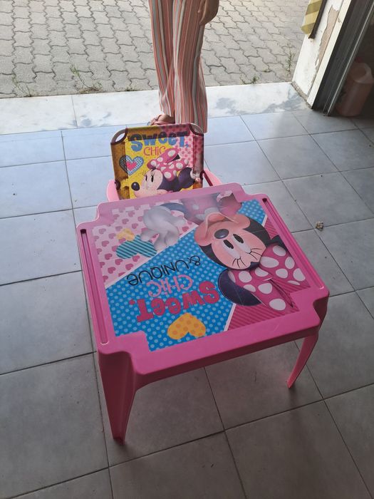 Mesa e Cadeira Minnie