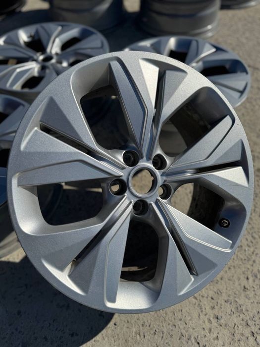 Диски Jaguar Volvo Ford R18 5/108 et45