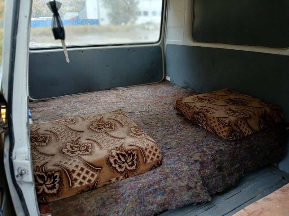 Бус VOLKSWAGEN TRANSPORTER 1.6 дизель в хорошому стані