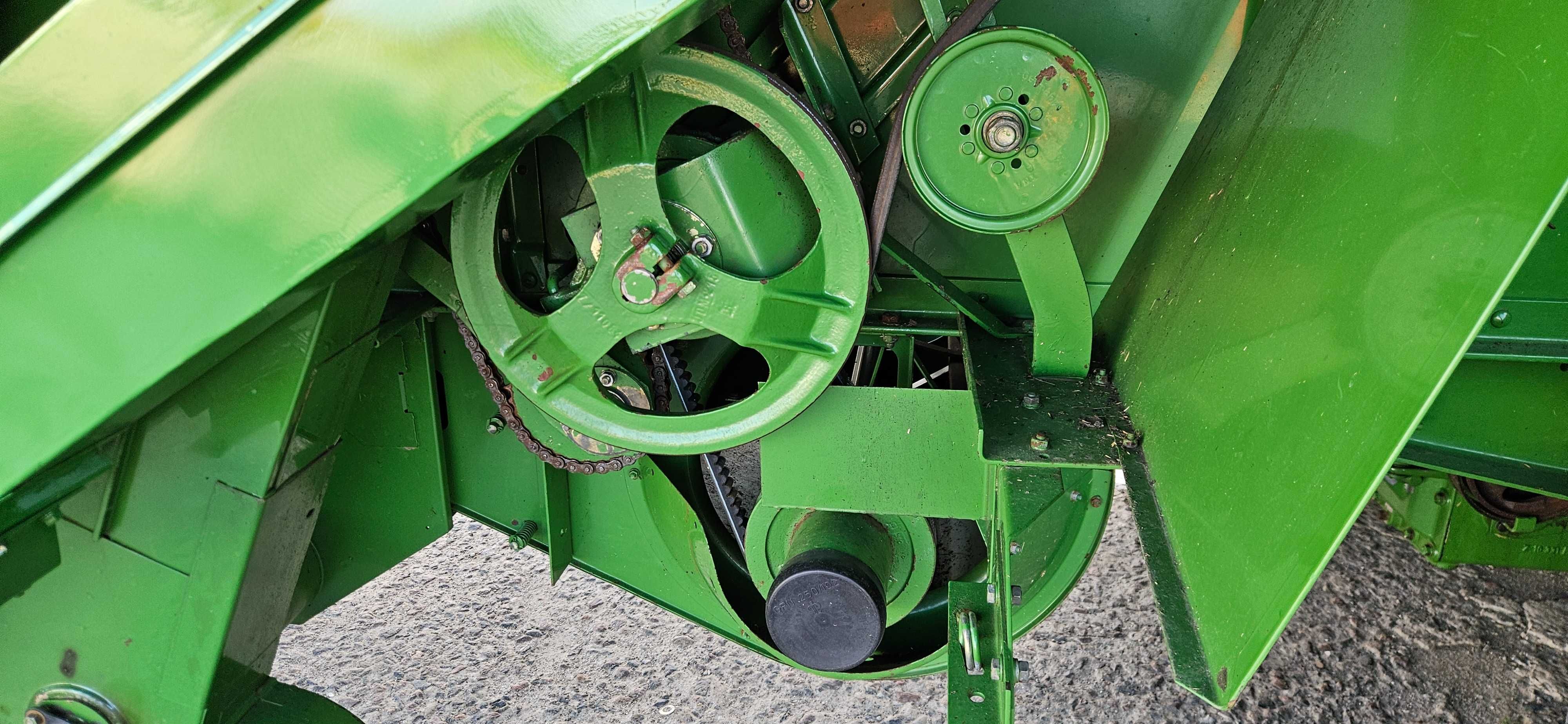 Комбайн зернозбиральний John Deere 1042 2.6m