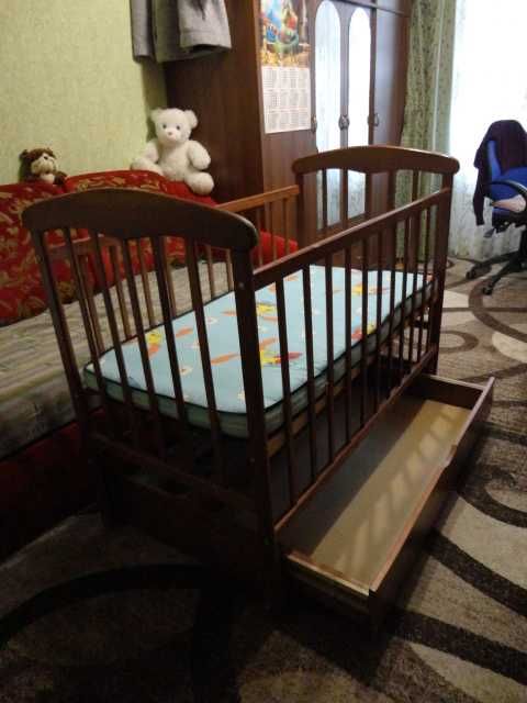 Ліжко дитяче продам