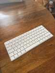 Teclado branco da Apple