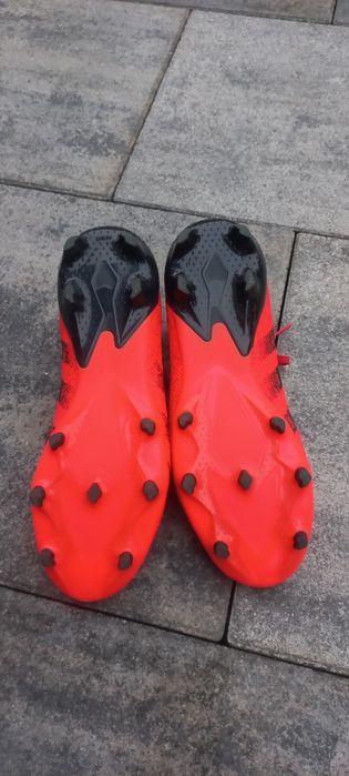 Buty piłkarskie korki ADIDAS Predator 42