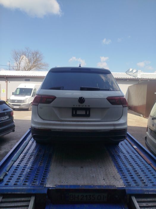 Tiguan задня дверка, ляда