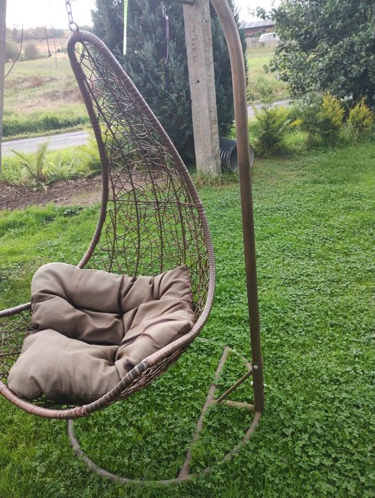 Huśtawka ogrodowa bujak leżanka leżak z poduszką