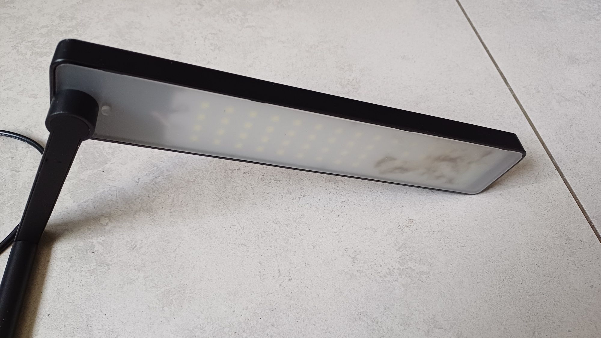 Lampa do akwarium CHIHIROS LED C II bluetooth z dodatkową podstawką.
