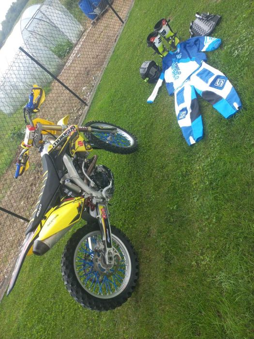 Cross suzuki + strój