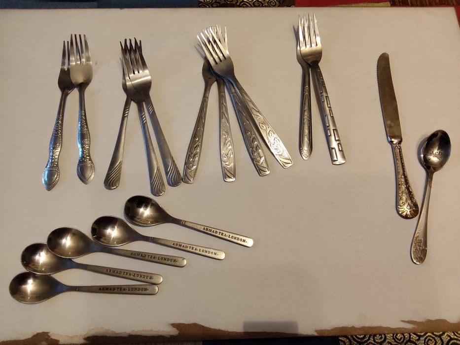 Столовые приборы разные